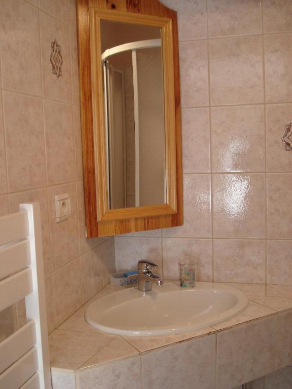 Appartement Le Maurillon à Saint-Pancrace  Chambre photo